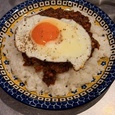 目玉焼きのせドライカレー