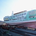 陸揚げされた洞爺湖の遊覧船