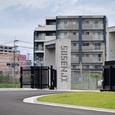 モダン建築の中学校