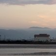 今津湾から見る羽金山