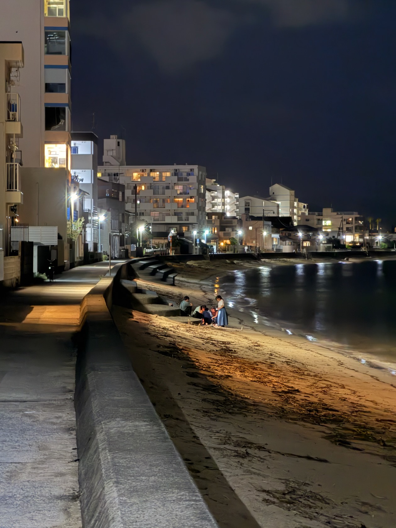 夜の長垂海岸