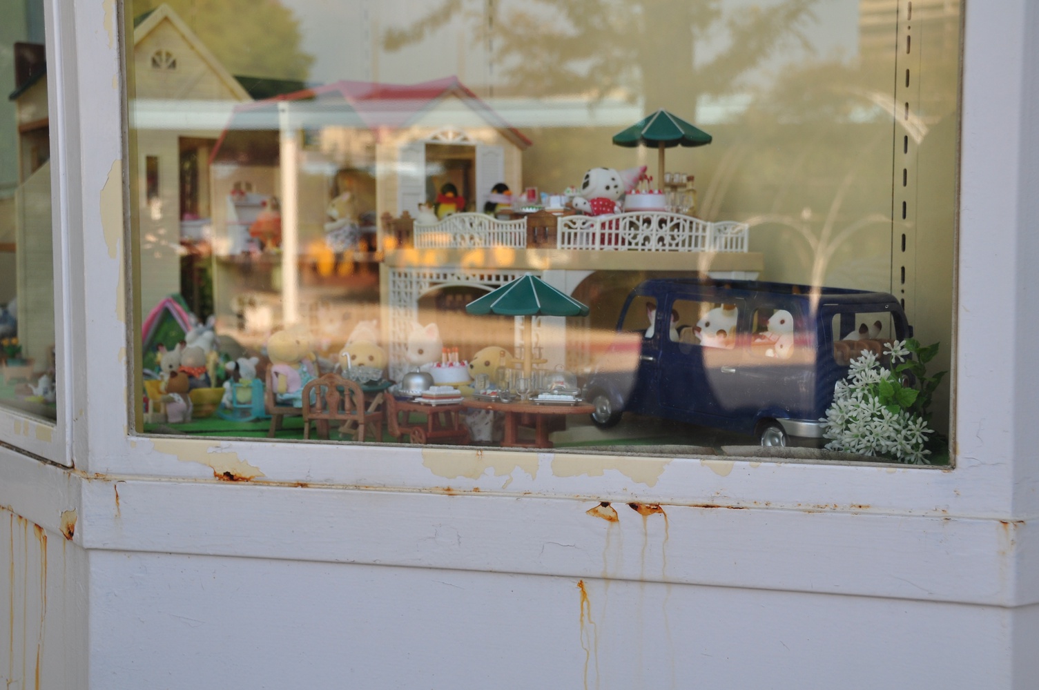 Rusted window flame